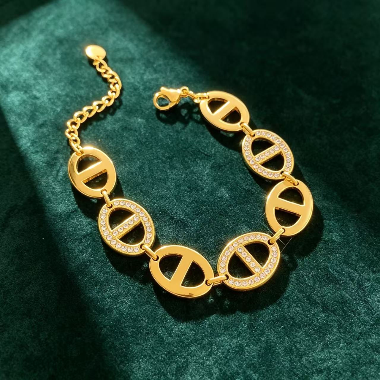 304 Stainless Steel PVD Gold Plated Pig Nose Zircon Link Bracelet - Image 2