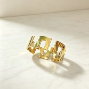 304 stainless steel great‑wall pattern hinged bangle,gold color
