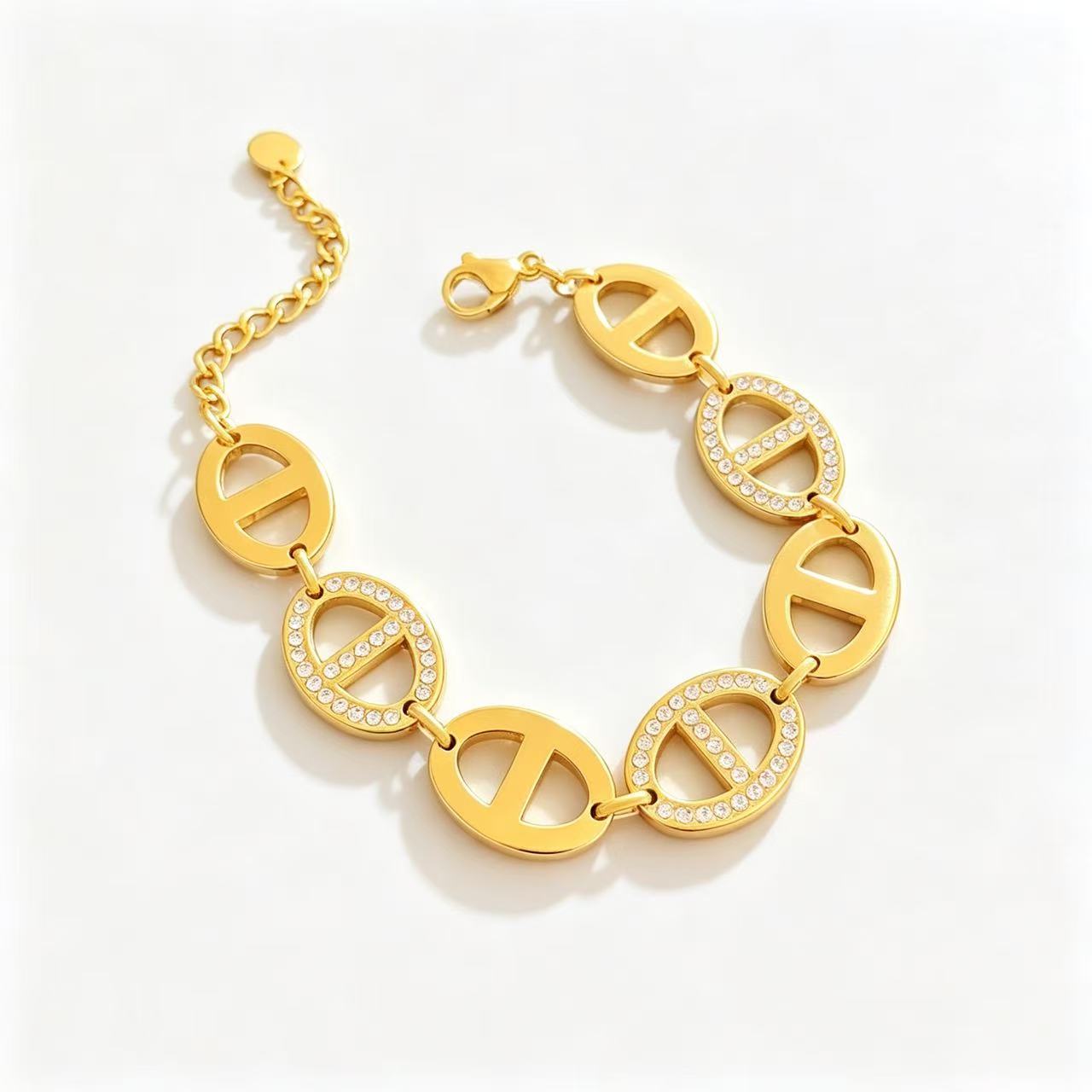 304 Stainless Steel PVD Gold Plated Pig Nose Zircon Link Bracelet - Image 3