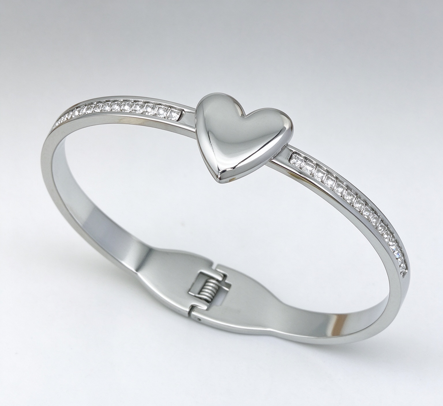 304 Stainless Steel Heart Zircon Spring Cuff Bangle - Image 3