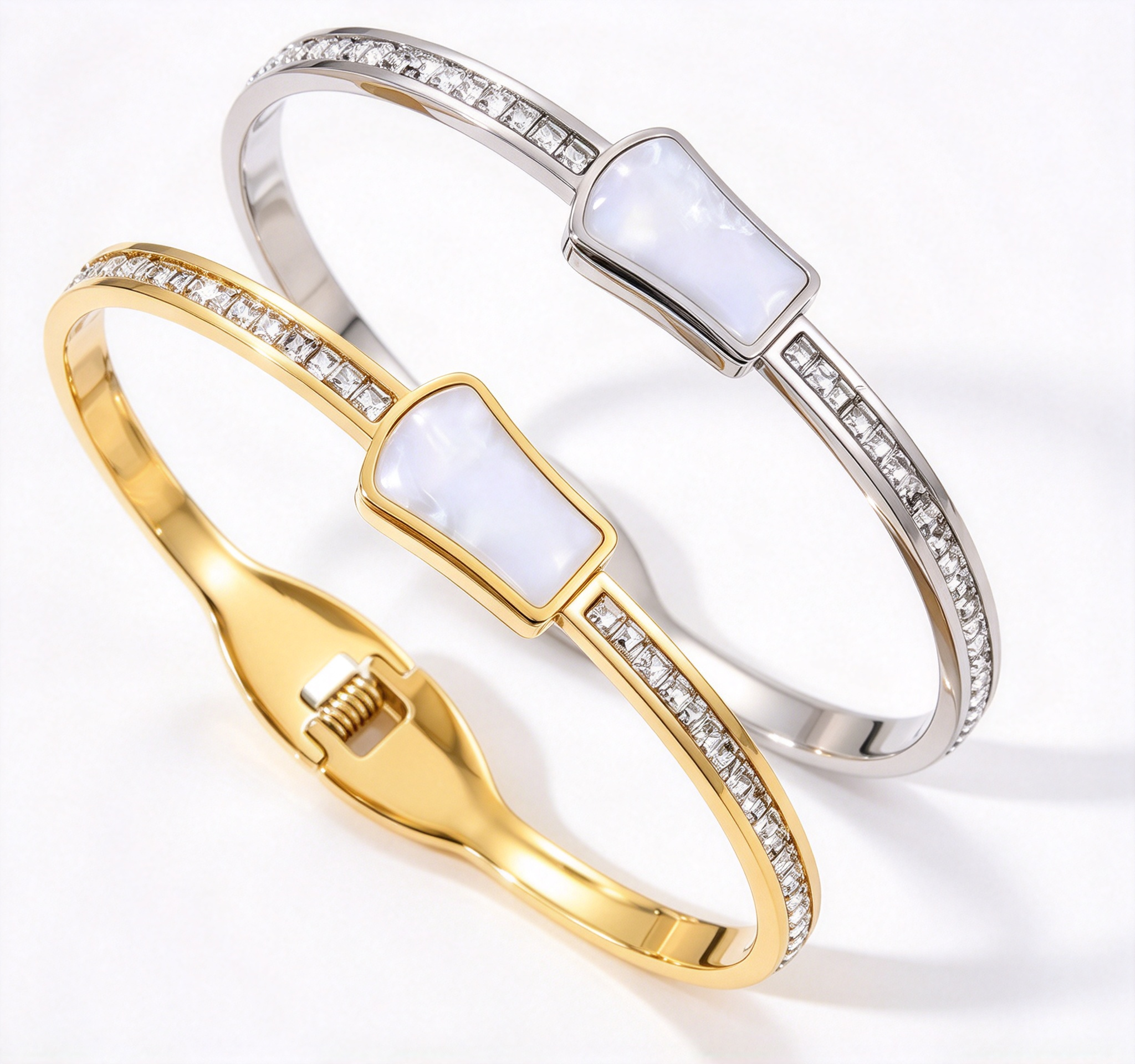 304 stainless steel fan-shaped shell inlay side paved crystal spring cuff bangle gold wholesale bracelet